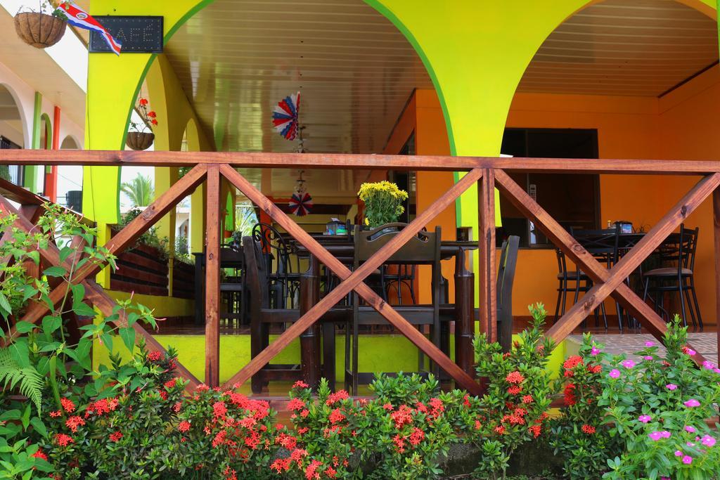 Hotel Las Flores Fortuna La Fortuna Buitenkant foto