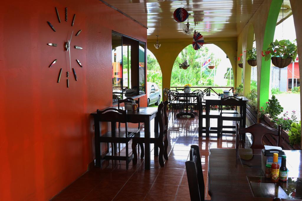 Hotel Las Flores Fortuna La Fortuna Buitenkant foto