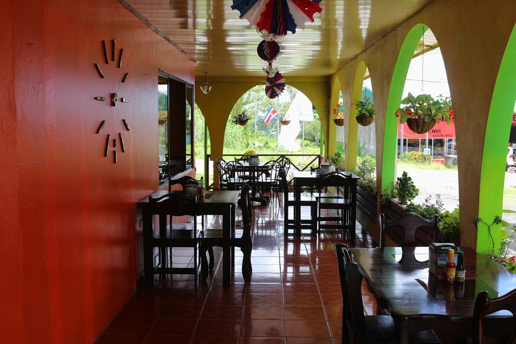 Hotel Las Flores Fortuna La Fortuna Buitenkant foto