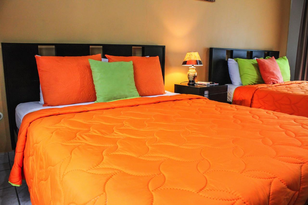 Hotel Las Flores Fortuna La Fortuna Buitenkant foto