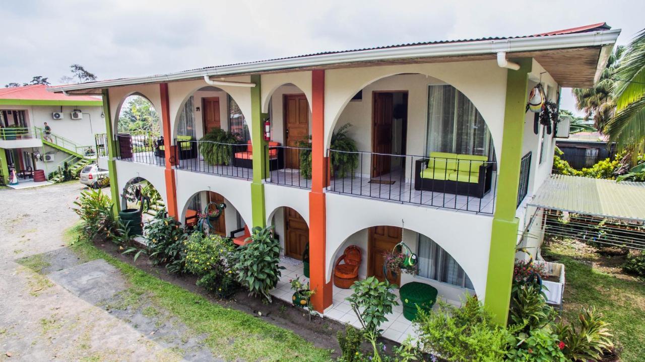 Hotel Las Flores Fortuna La Fortuna Buitenkant foto