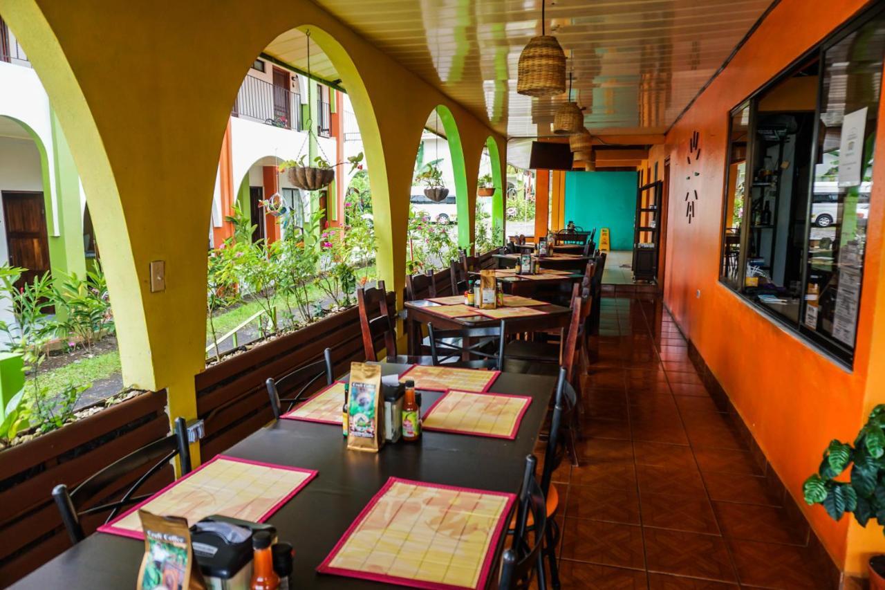 Hotel Las Flores Fortuna La Fortuna Buitenkant foto